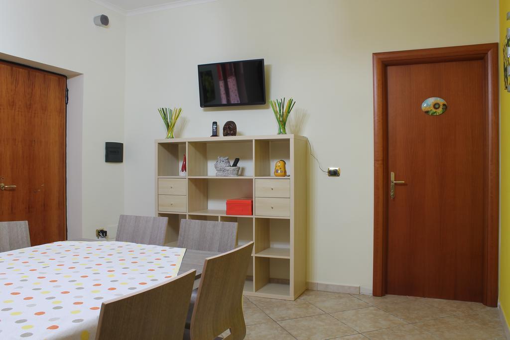 B&B Vesuvio Smiling Ercolano Luaran gambar