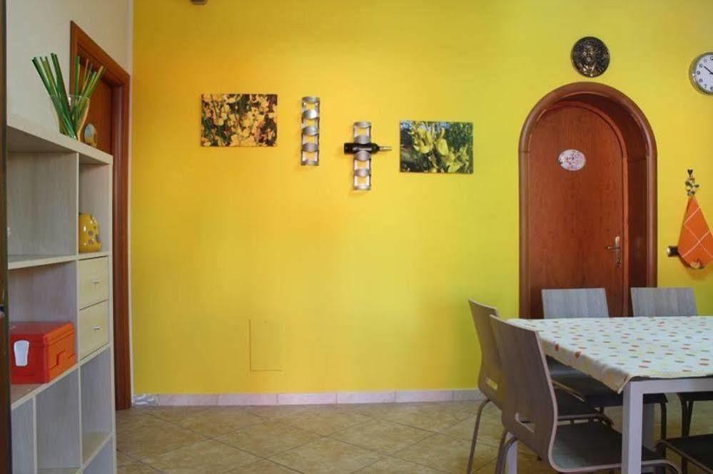 B&B Vesuvio Smiling Ercolano Luaran gambar