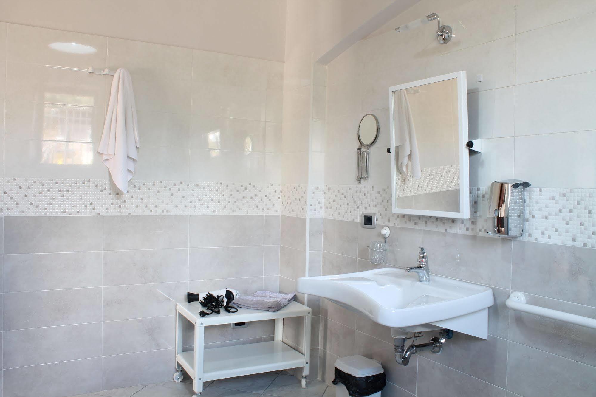 B&B Vesuvio Smiling Ercolano Luaran gambar